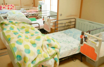 ベッドが並んでいる写真